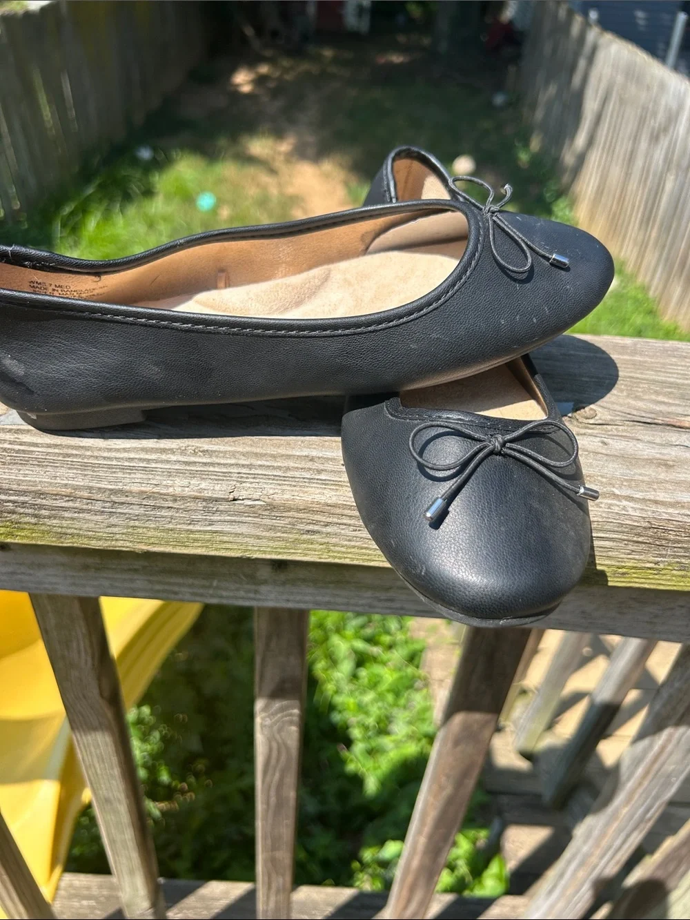 SO Women's Black Bow Ballet Flats